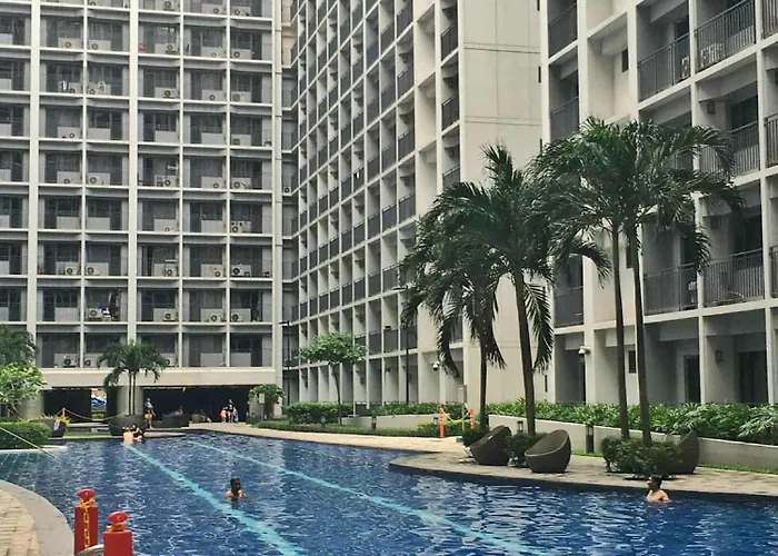 Cloud 1979 At Shore 2 Tower 2 Apartahotel Manila